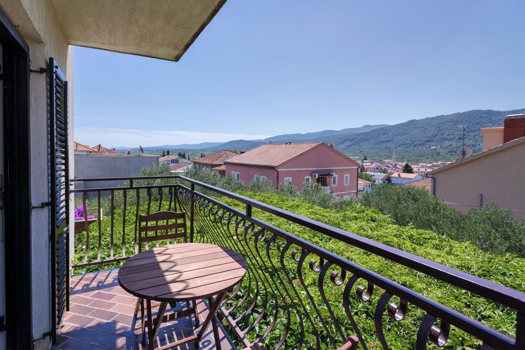 Mi Apartment Stari Grad  Exterior foto